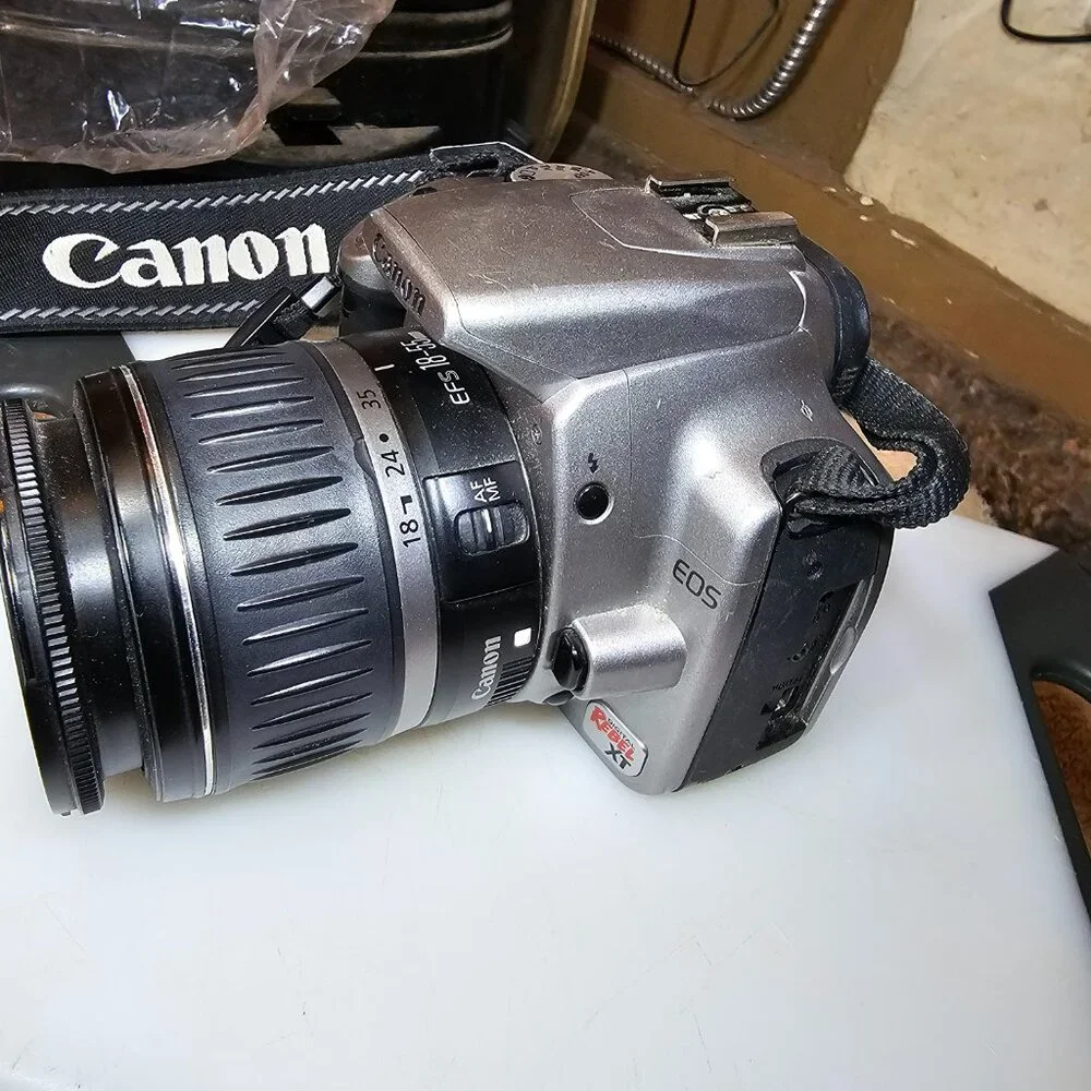 Vintage canon ds126071 EOS digital camera kit